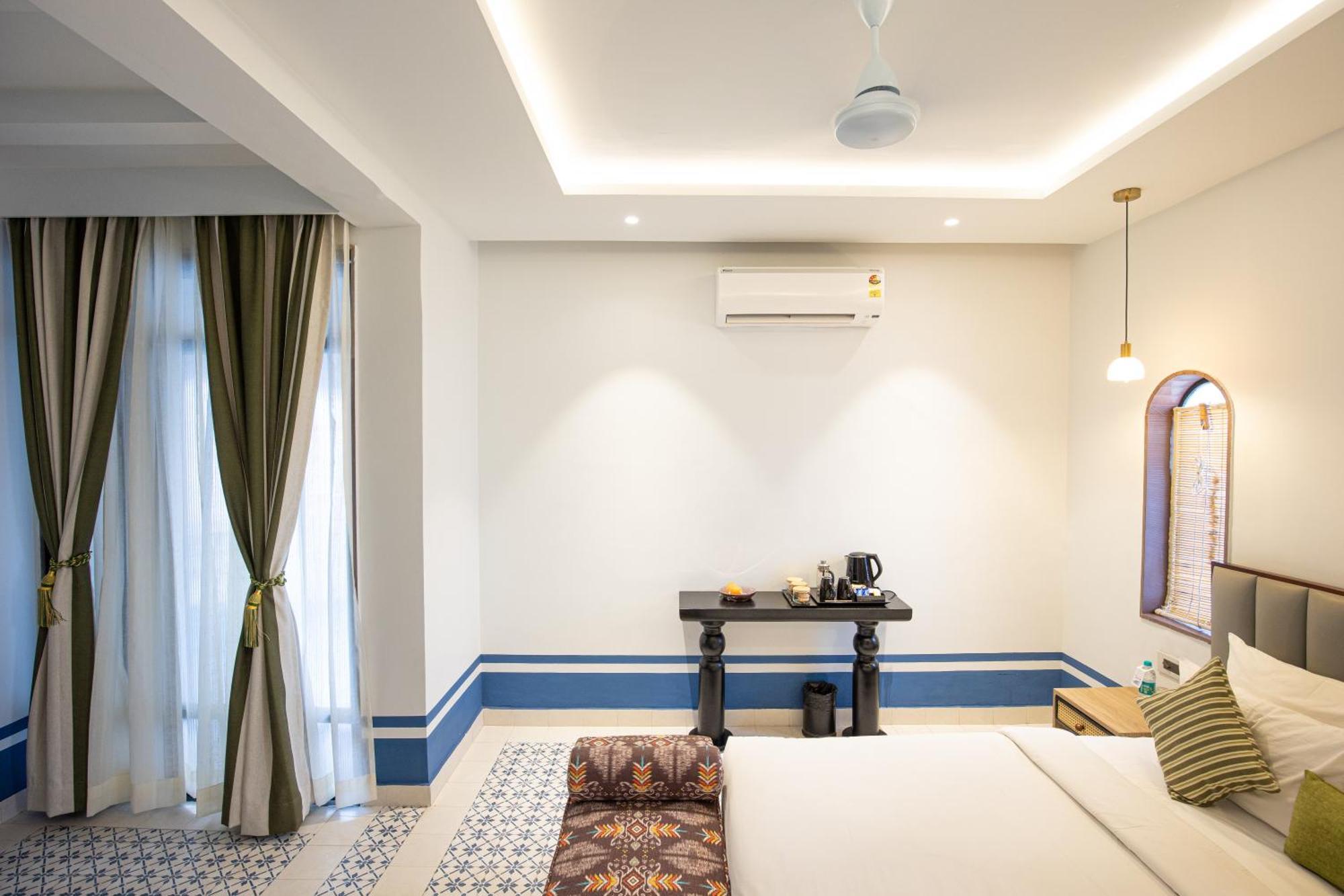 Casa Blanca Lakecity Ουνταϊπούρ Εξωτερικό φωτογραφία