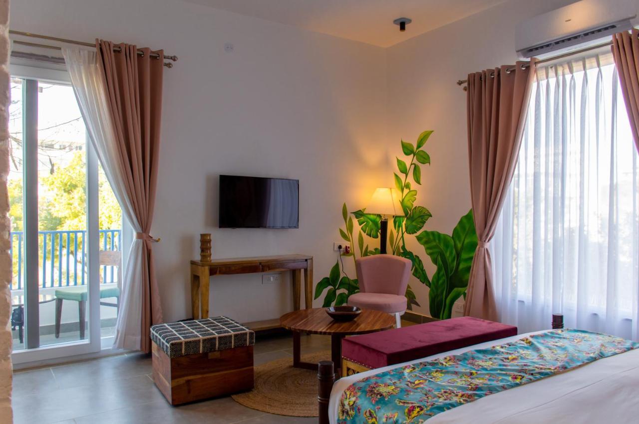 Casa Blanca Lakecity Ουνταϊπούρ Εξωτερικό φωτογραφία