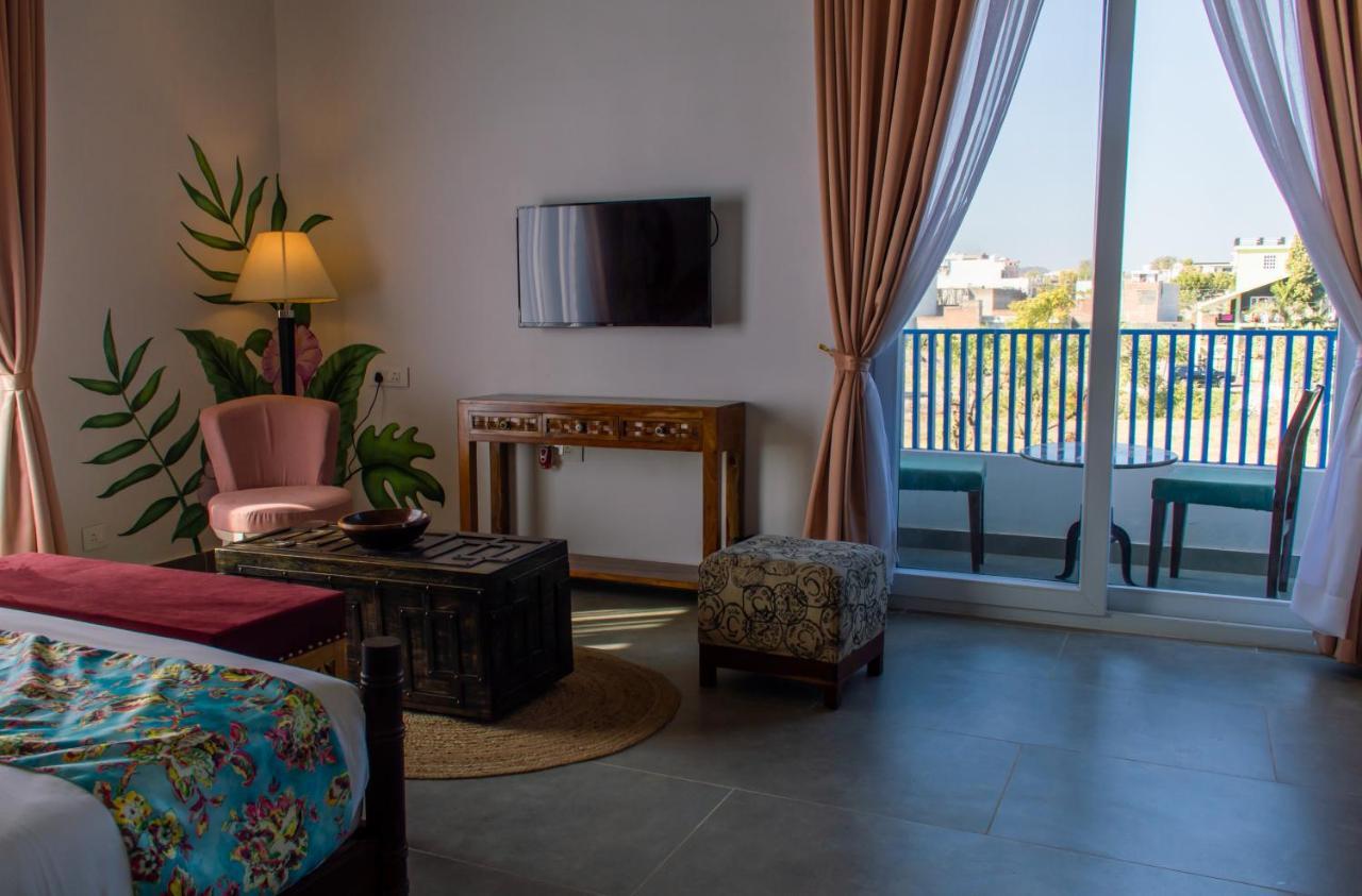 Casa Blanca Lakecity Ουνταϊπούρ Εξωτερικό φωτογραφία