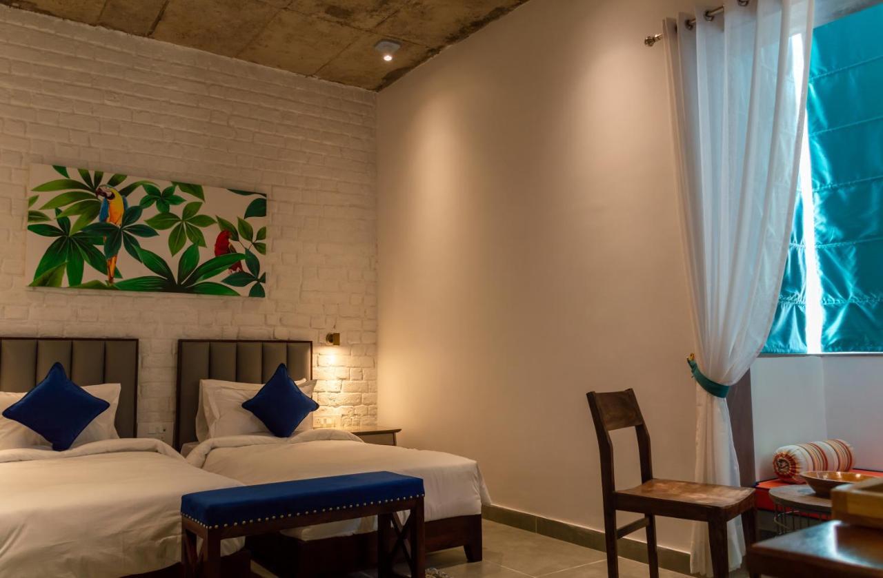 Casa Blanca Lakecity Ουνταϊπούρ Εξωτερικό φωτογραφία
